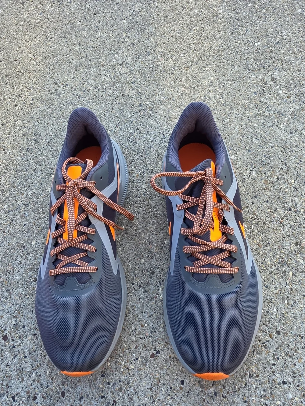 Nike Downshifter Sneaker Men Size 9.5